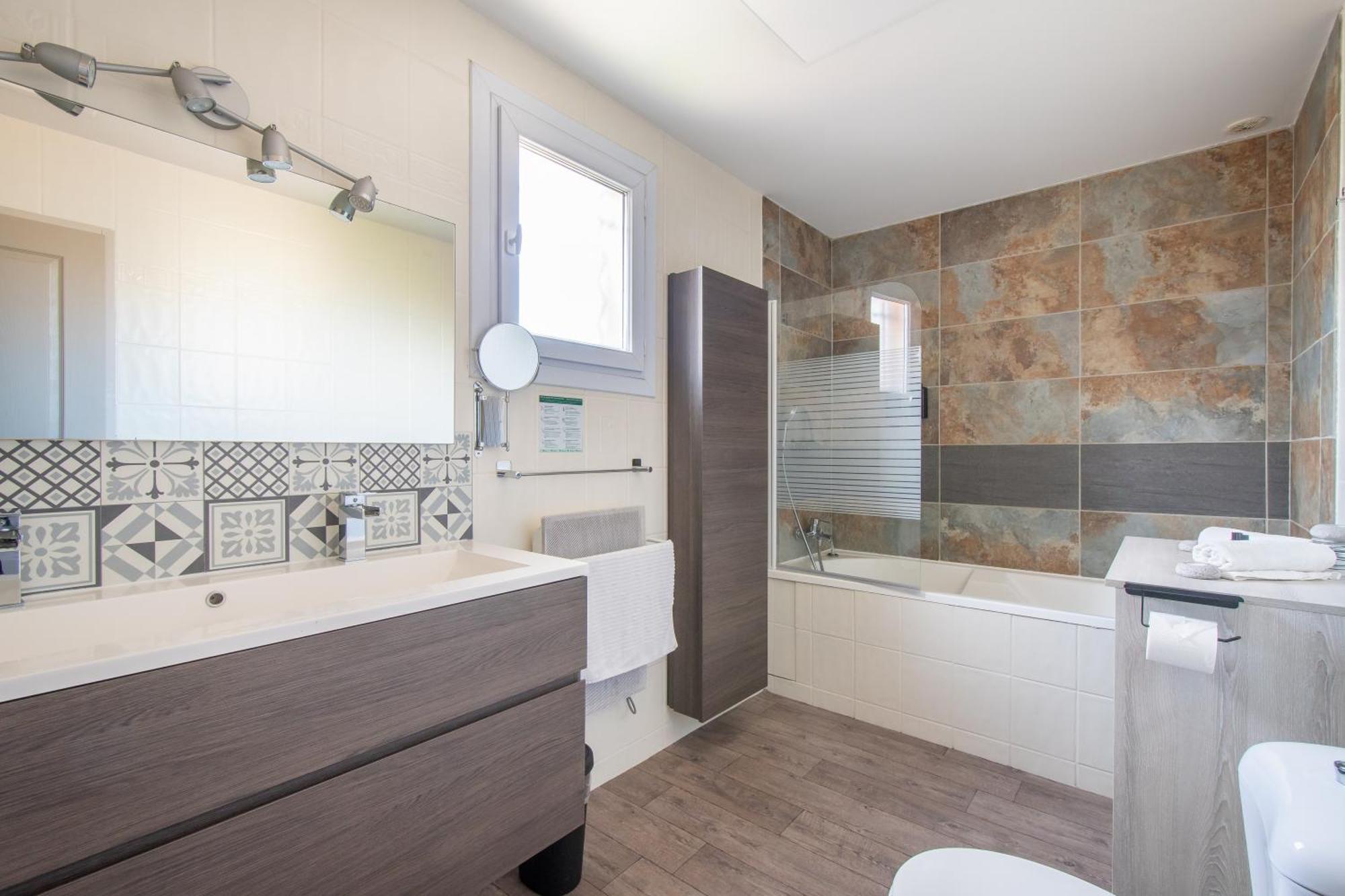 Guesthouse La Costiere - Logements Independants - Espace Piscine Jacuzzi Lunel  Eksteriør bilde